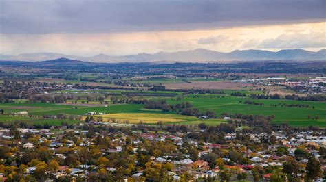 population of tamworth|Tamworth, New South Wales .